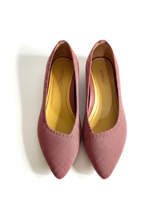 Vionic Shoes - Vionic Dahlia Pointed-Toe Knit Ballet Flat in a plum/shiraz pink knit size 8.5